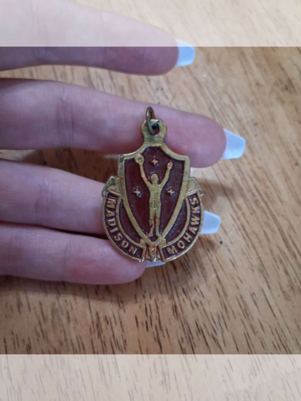 Madison Mohawks pendant
